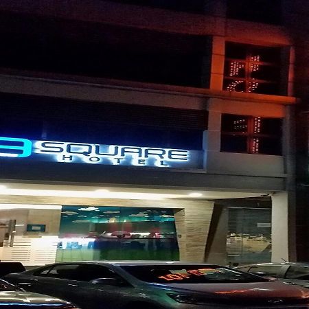 9 Square Hotel - Subang Субанг Джая Екстериор снимка