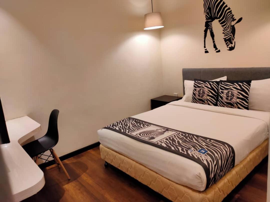 9 Square Hotel - Subang Субанг Джая Екстериор снимка
