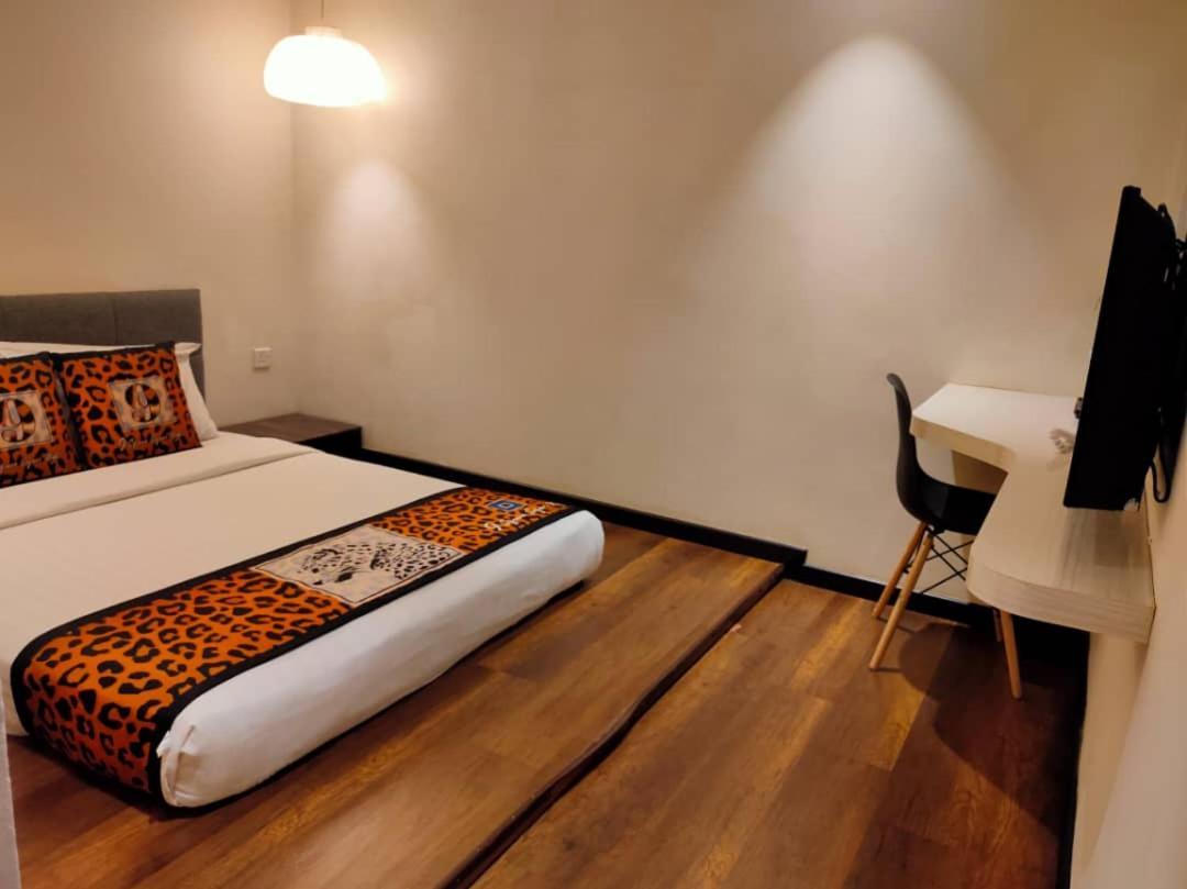 9 Square Hotel - Subang Субанг Джая Екстериор снимка