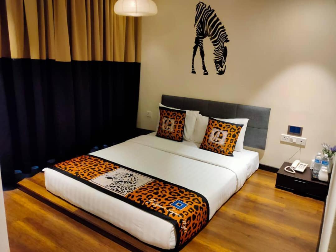 9 Square Hotel - Subang Субанг Джая Екстериор снимка