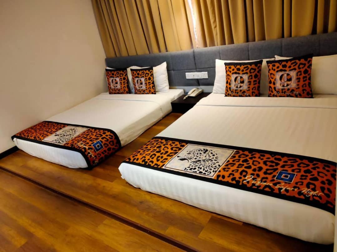9 Square Hotel - Subang Субанг Джая Екстериор снимка