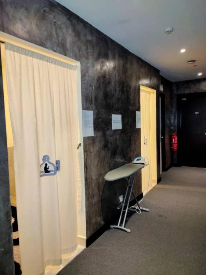 9 Square Hotel - Subang Субанг Джая Екстериор снимка